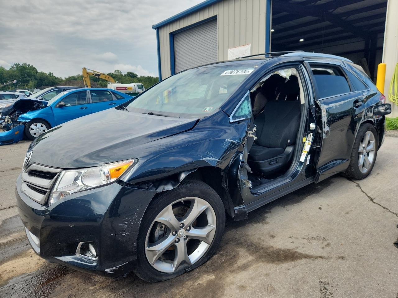 TOYOTA VENZA LE 2014