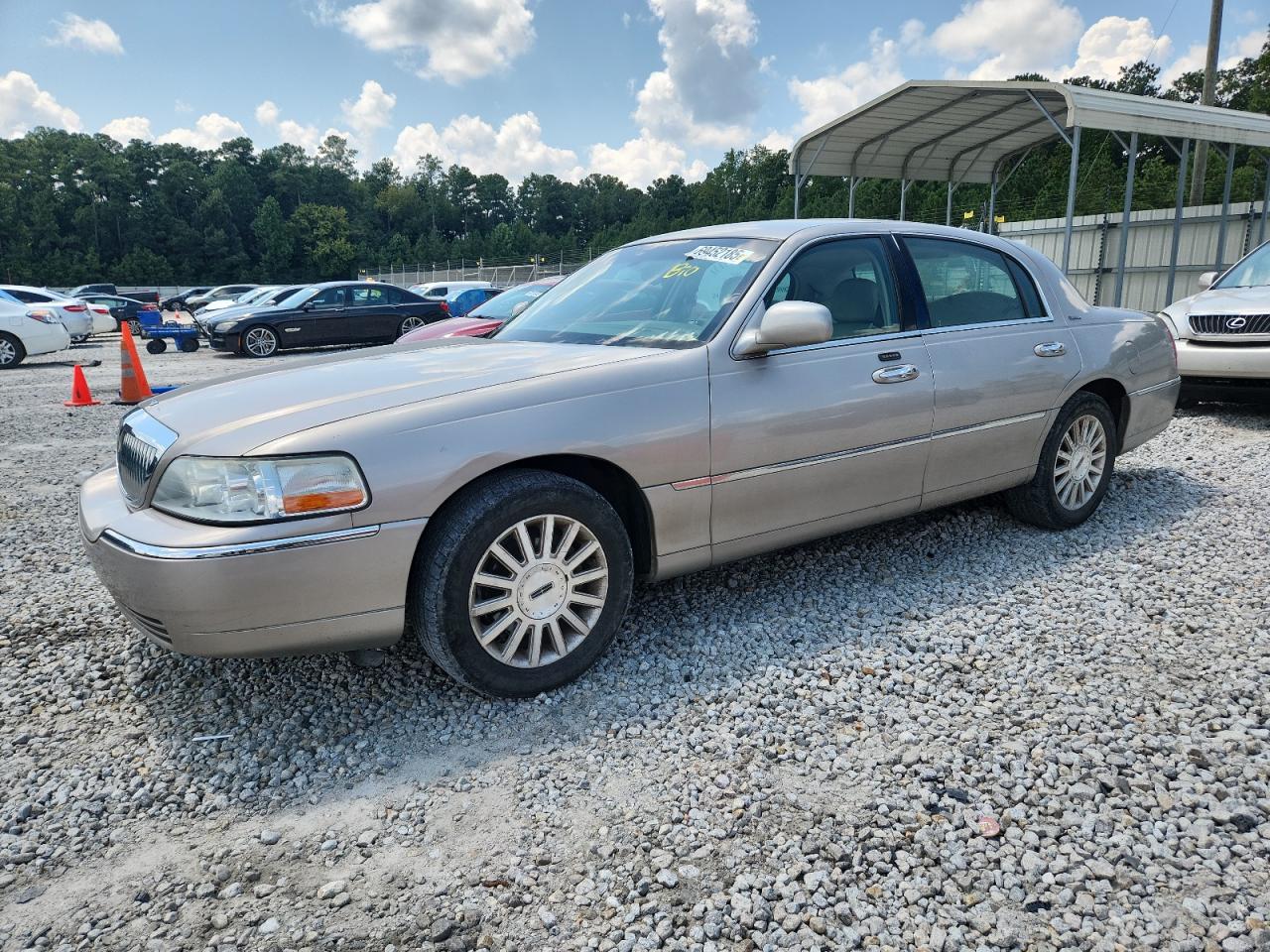 LINCOLN TOWN CAR E 2003