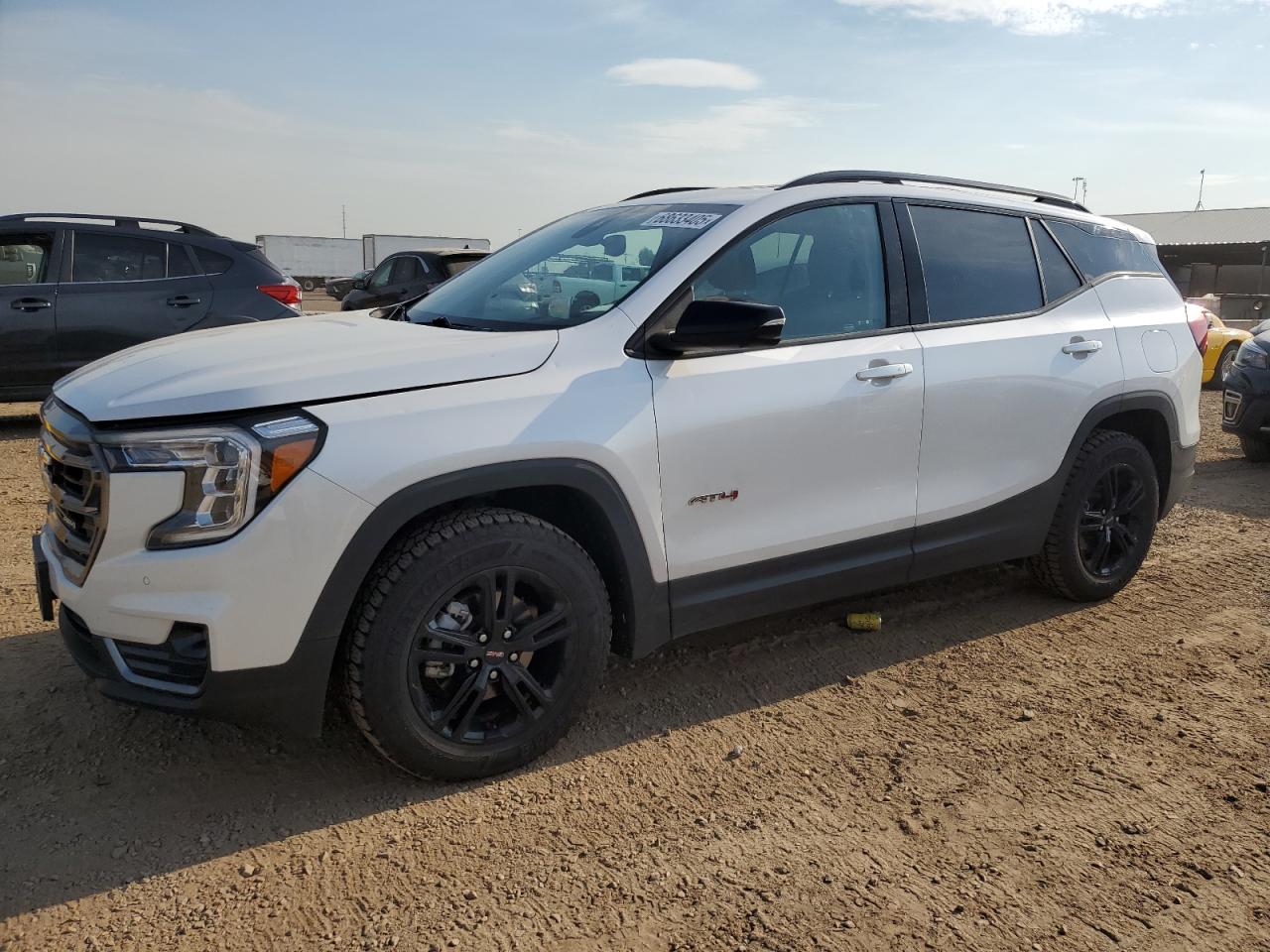 GMC TERRAIN AT 2022