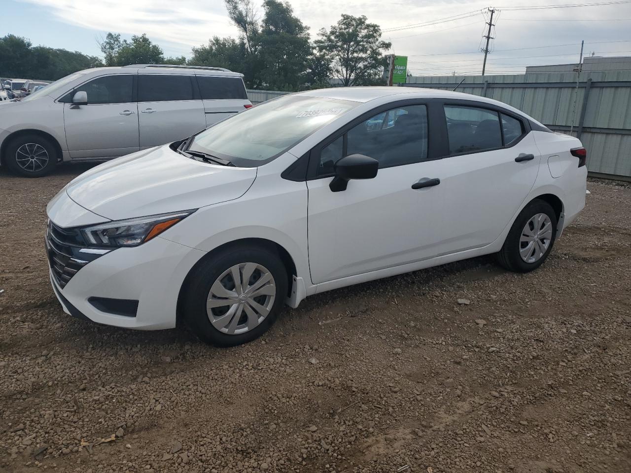 NISSAN VERSA S 2025