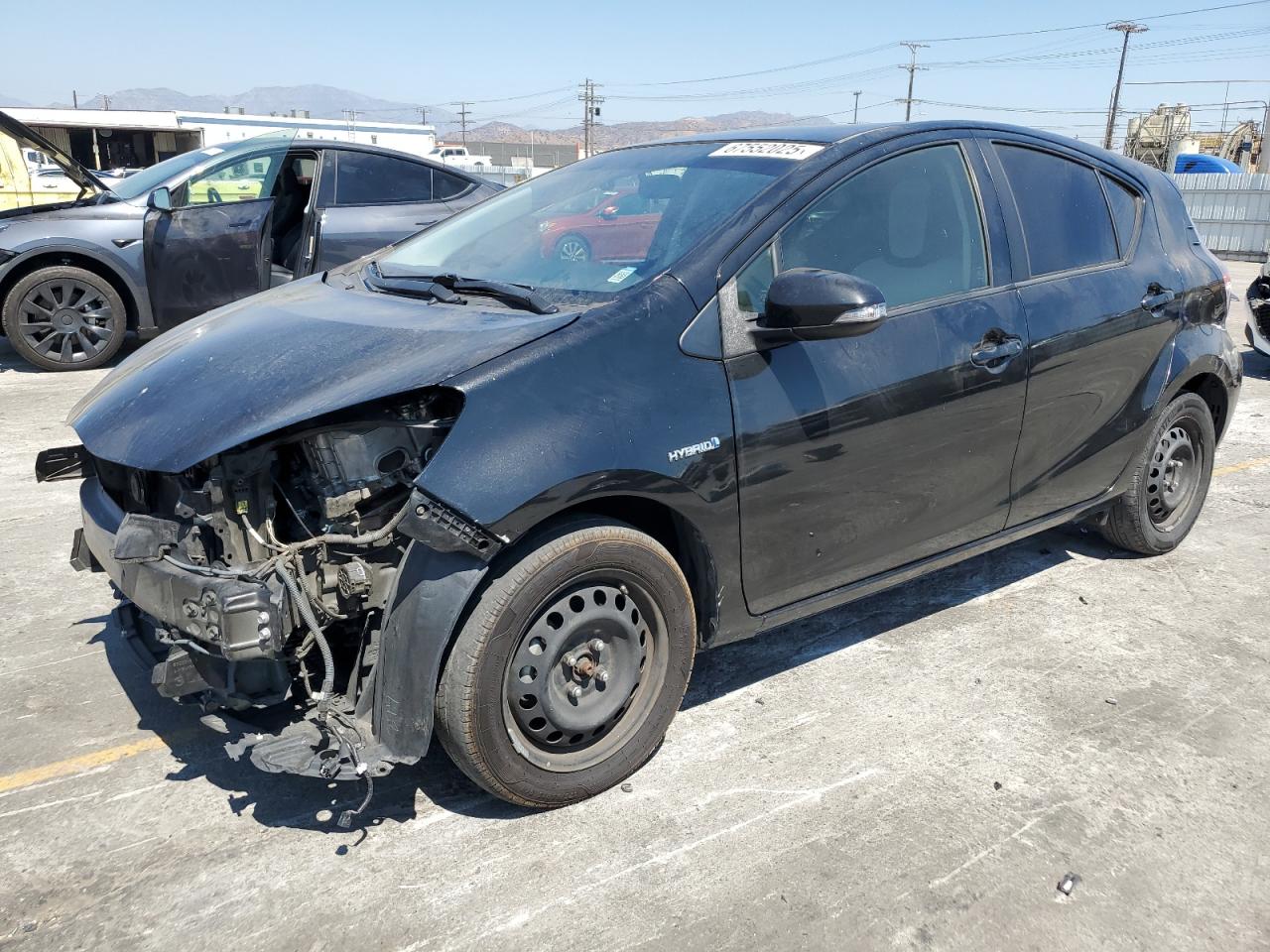 TOYOTA PRIUS C 2016