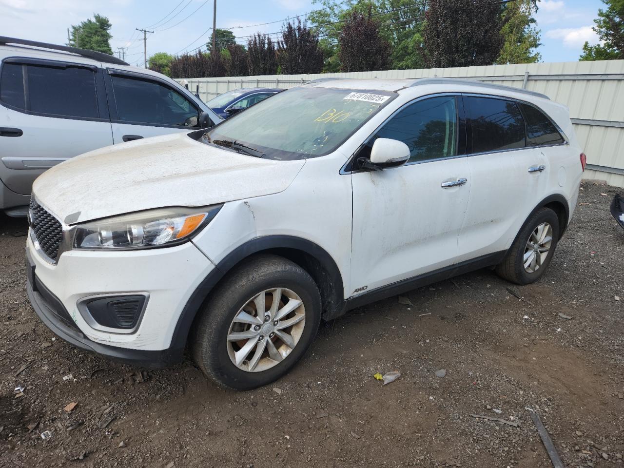 KIA SORENTO LX 2016