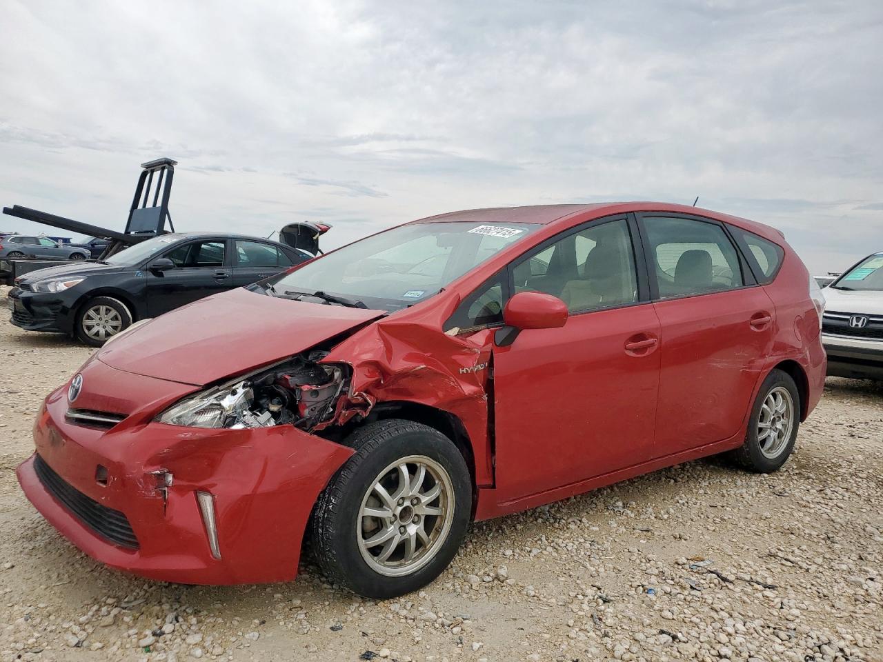 TOYOTA PRIUS V 2014
