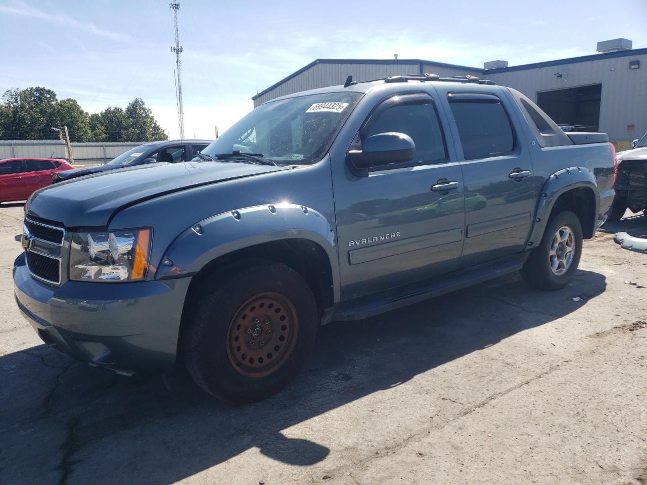 CHEVROLET AVALANCHE 2011