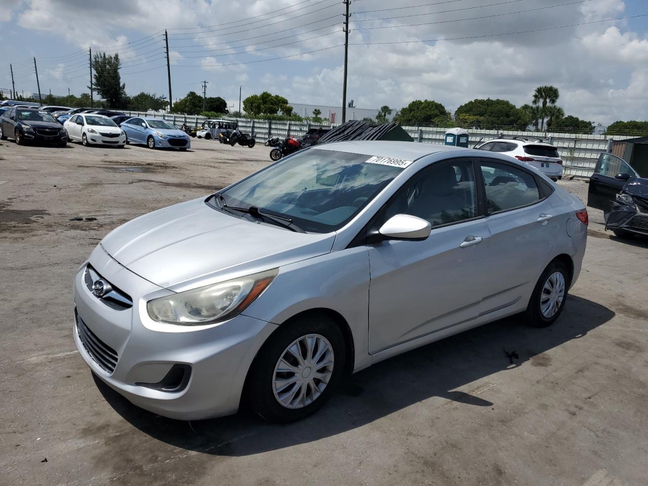 HYUNDAI ACCENT GLS 2013