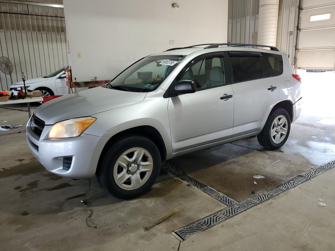 TOYOTA RAV4 2010