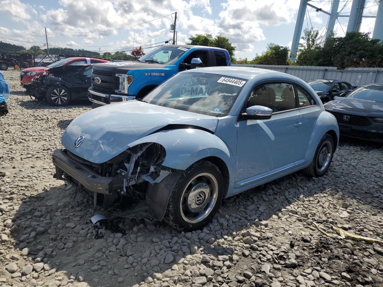 VOLKSWAGEN BEETLE 2013