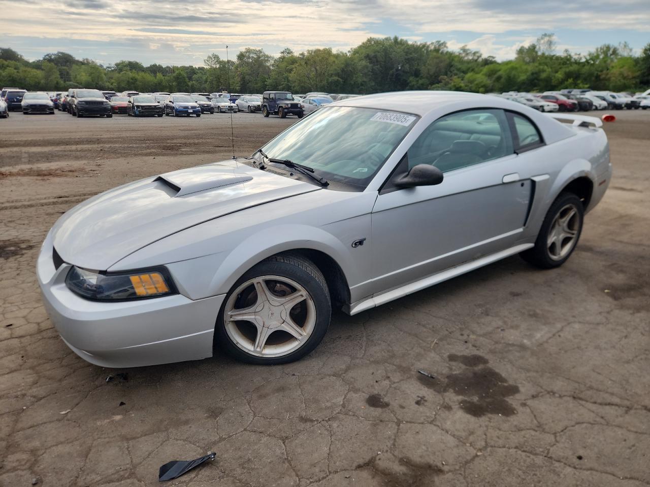 FORD MUSTANG GT 2001