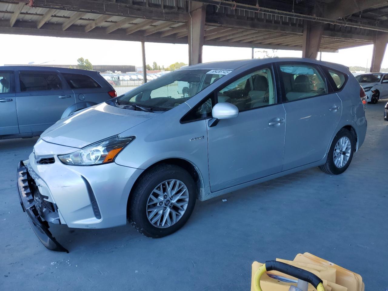 TOYOTA PRIUS V 2017