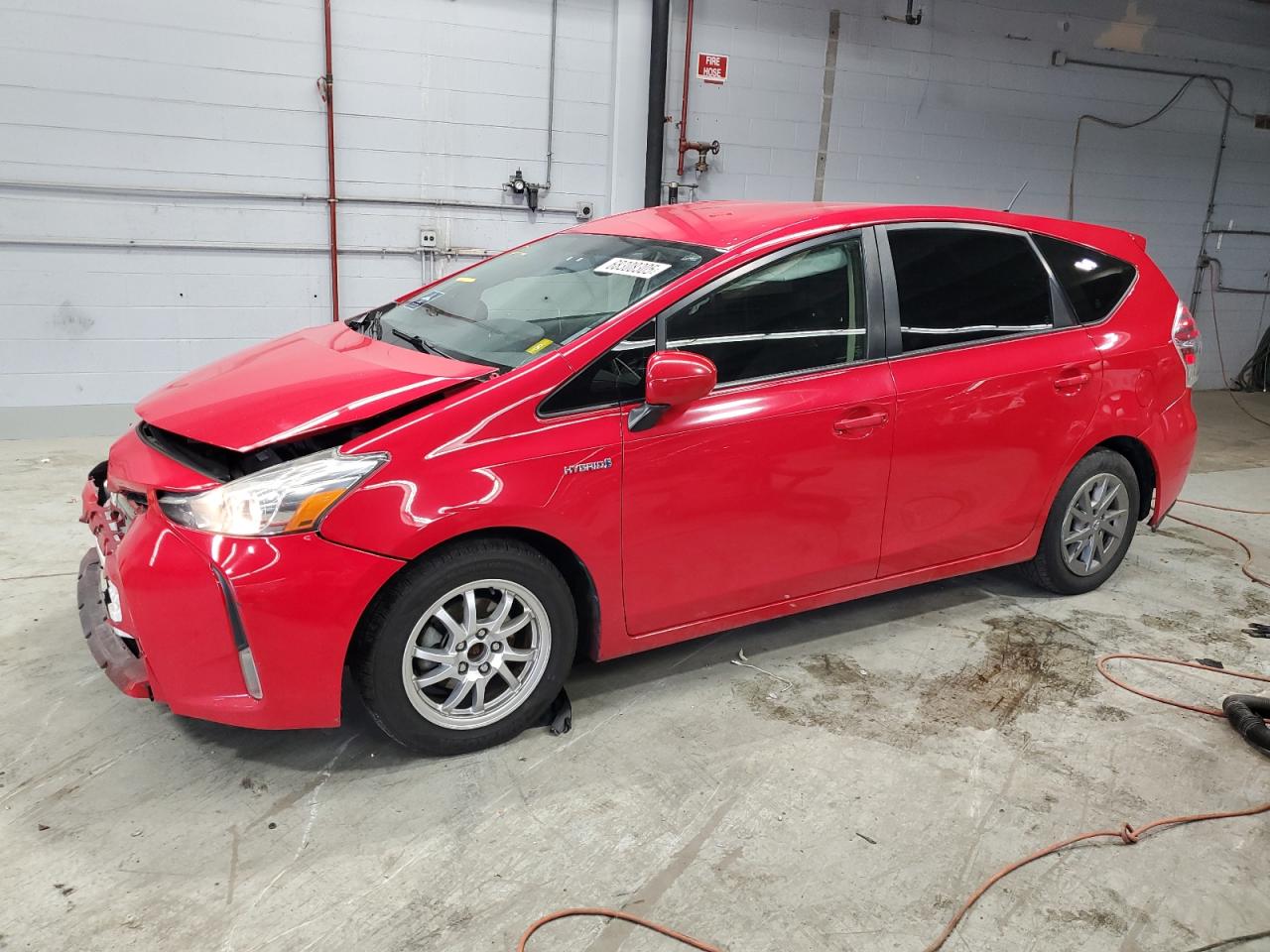 TOYOTA PRIUS V 2015