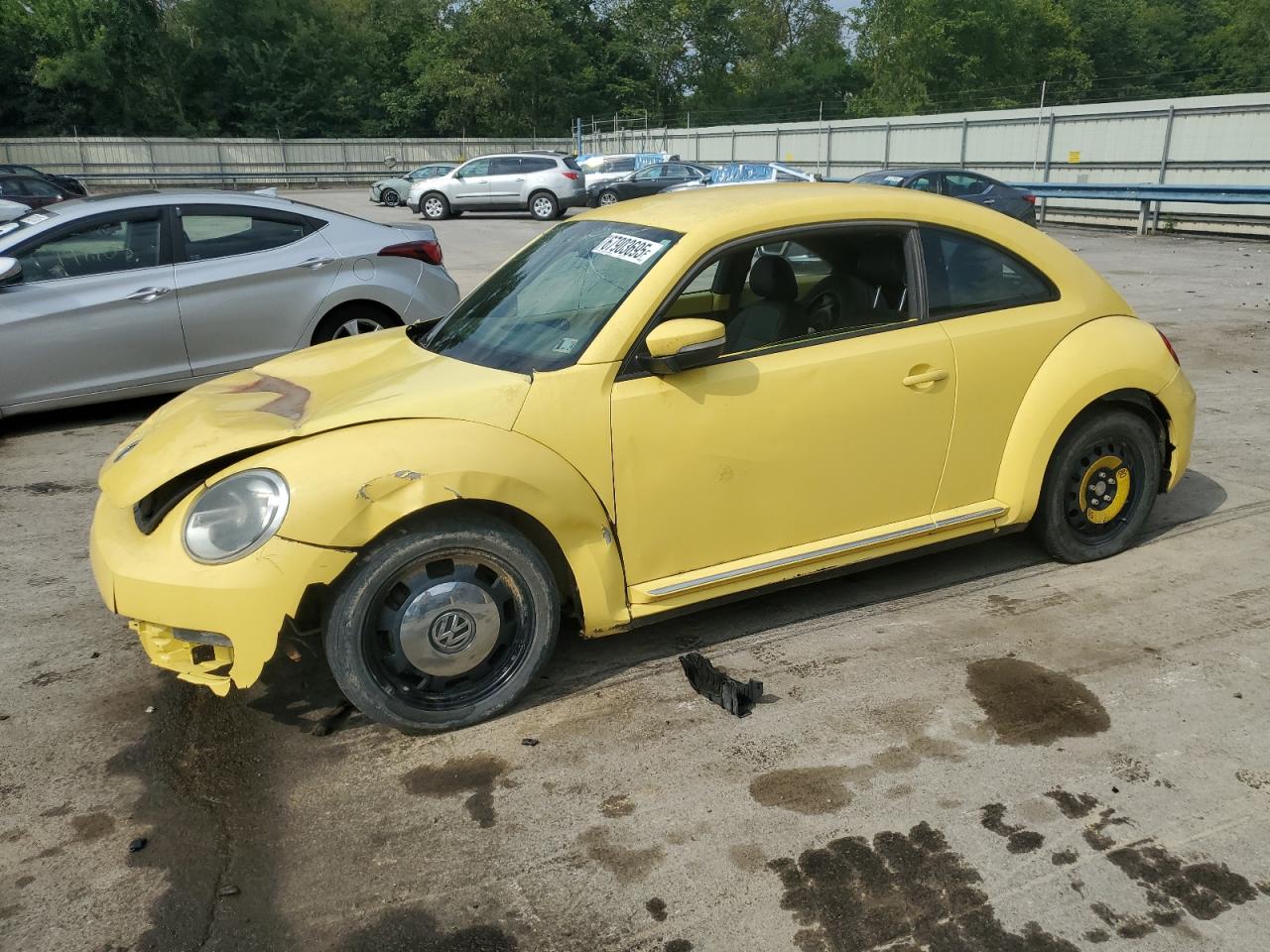 VOLKSWAGEN BEETLE 2012