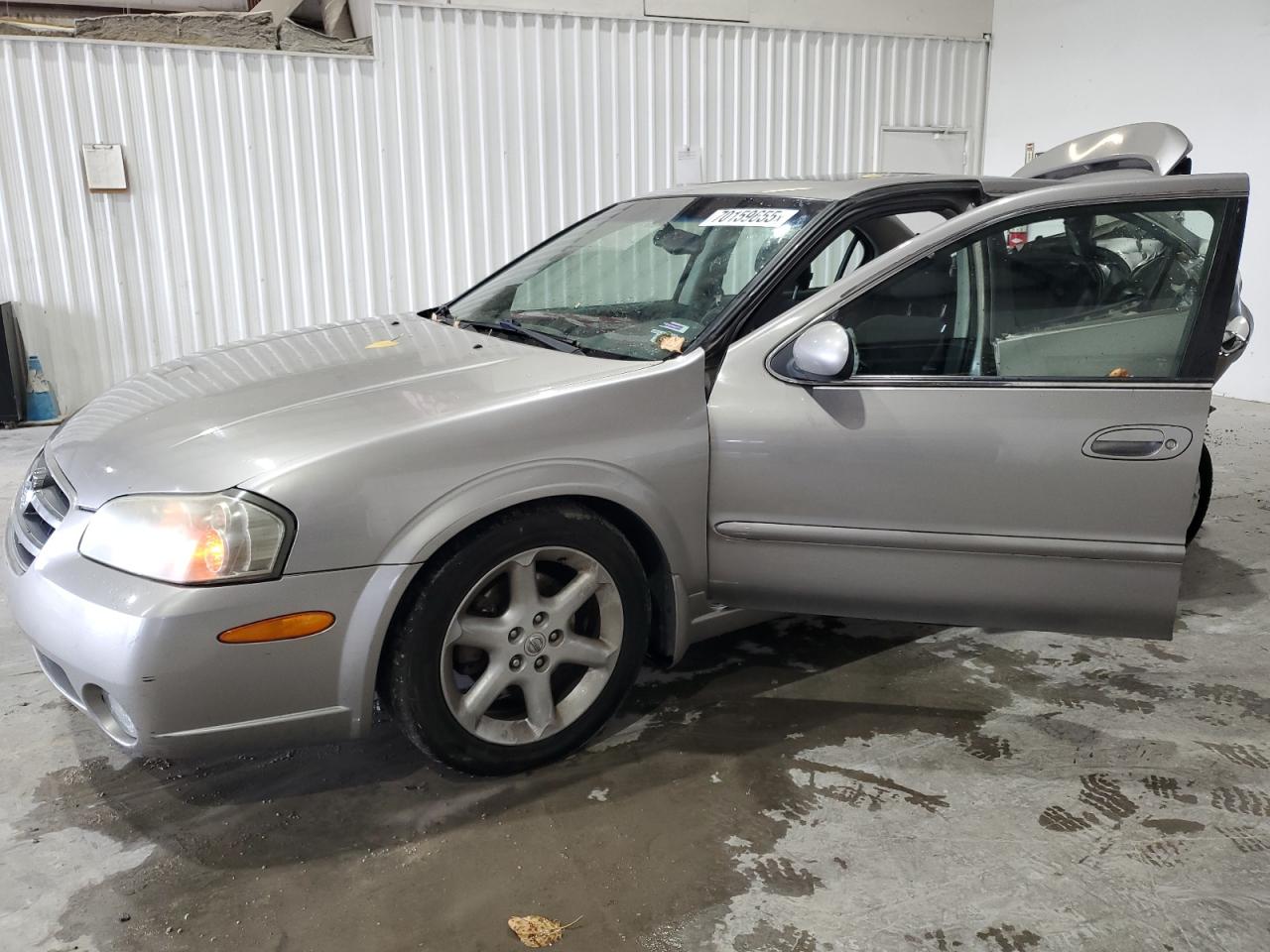 NISSAN MAXIMA 2002