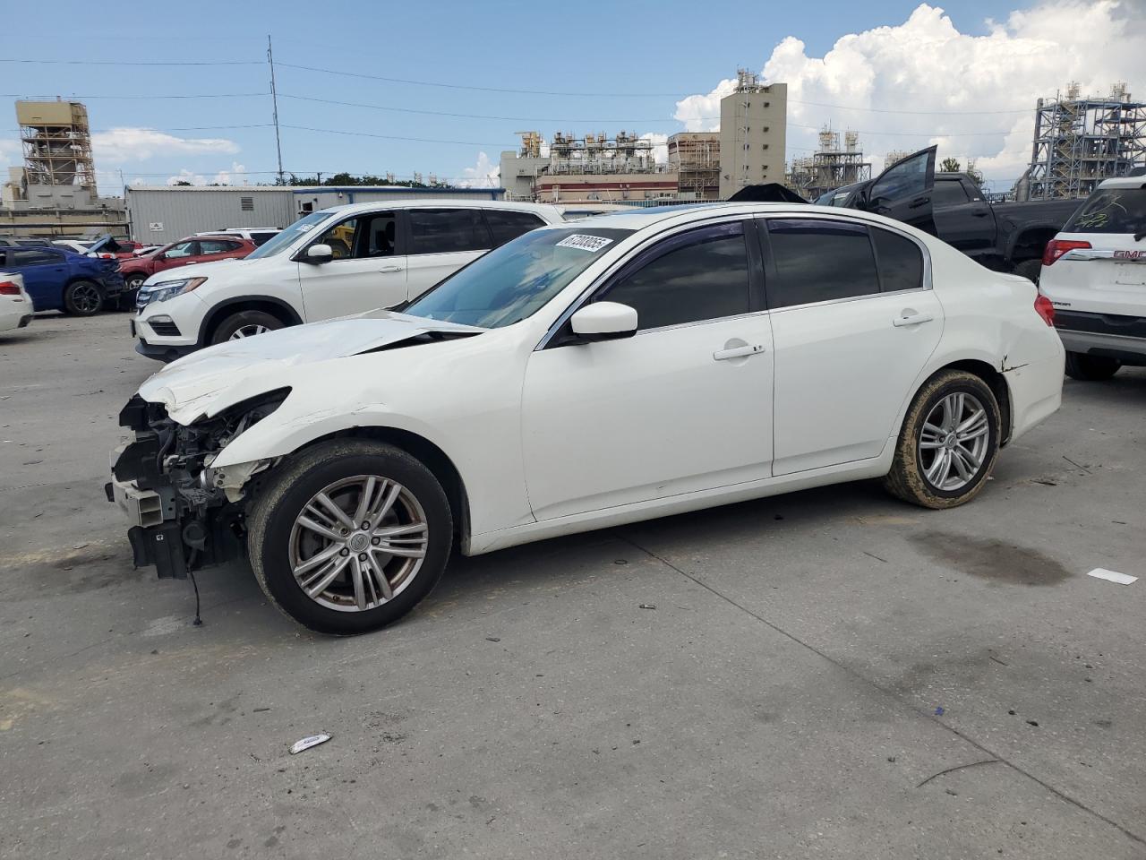 INFINITI G37 2012