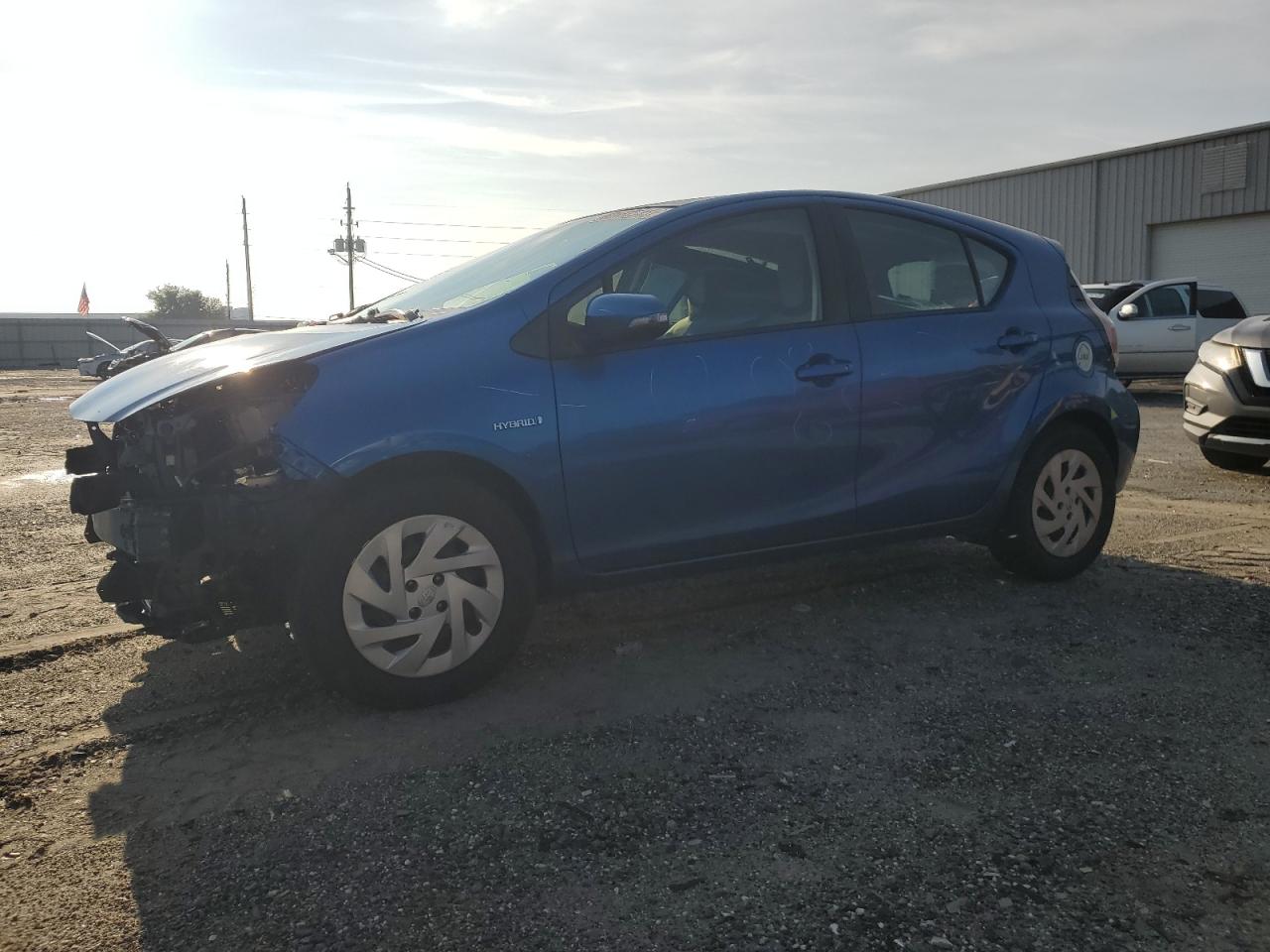 TOYOTA PRIUS C 2016
