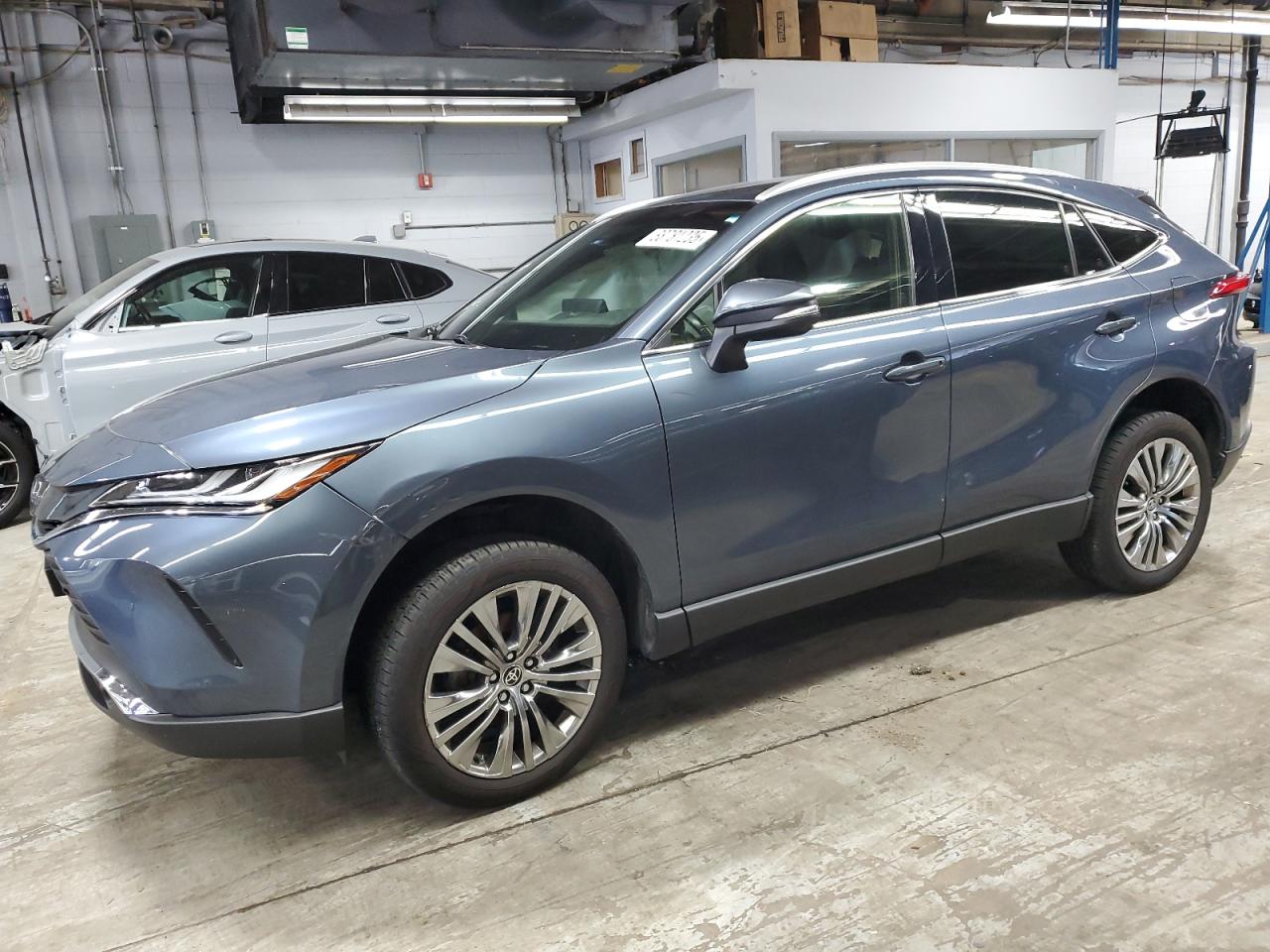 TOYOTA VENZA LE 2022