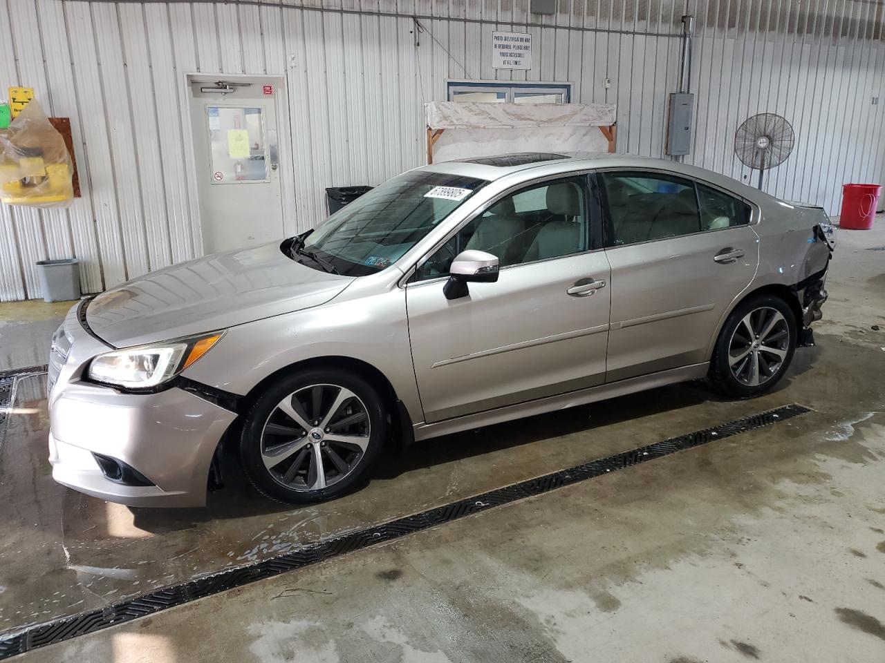 SUBARU LEGACY 2.5 2015