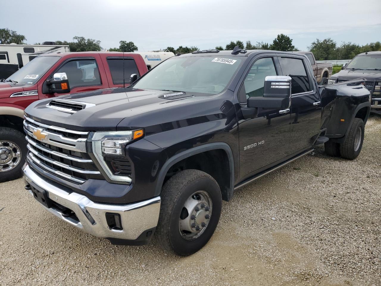 CHEVROLET SILVERADO 2024