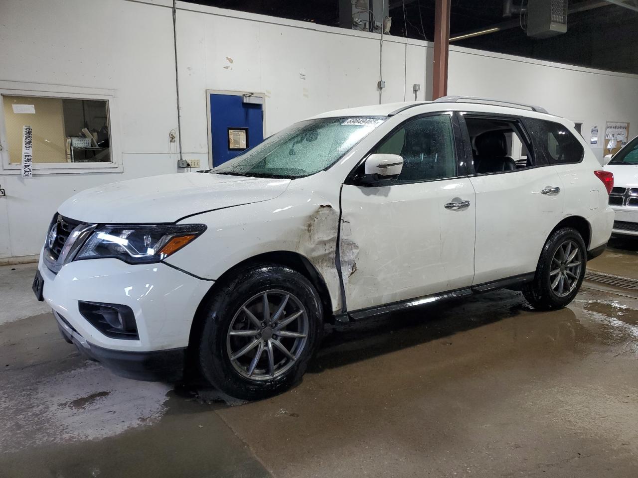 NISSAN PATHFINDER 2019