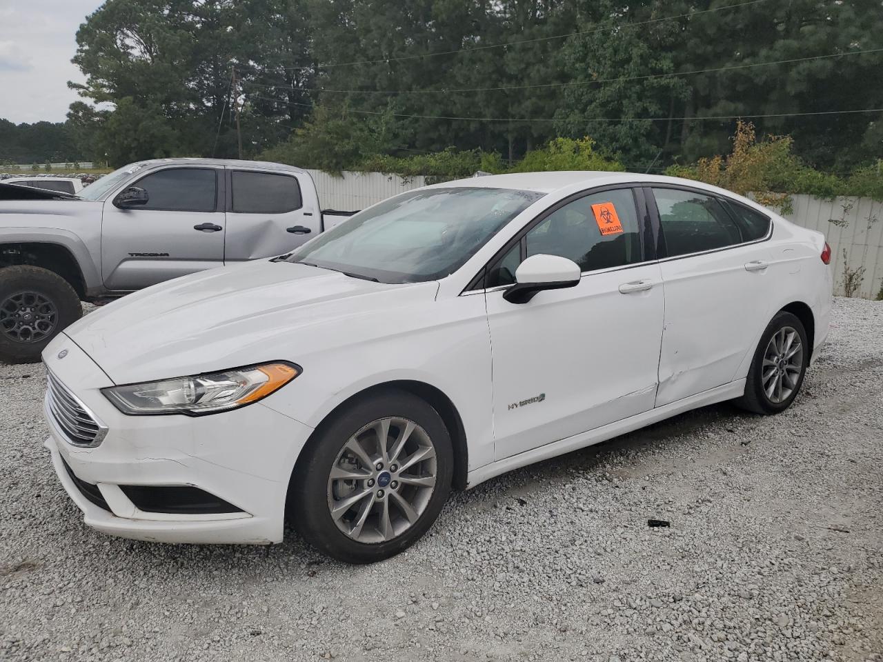 FORD FUSION S H 2017