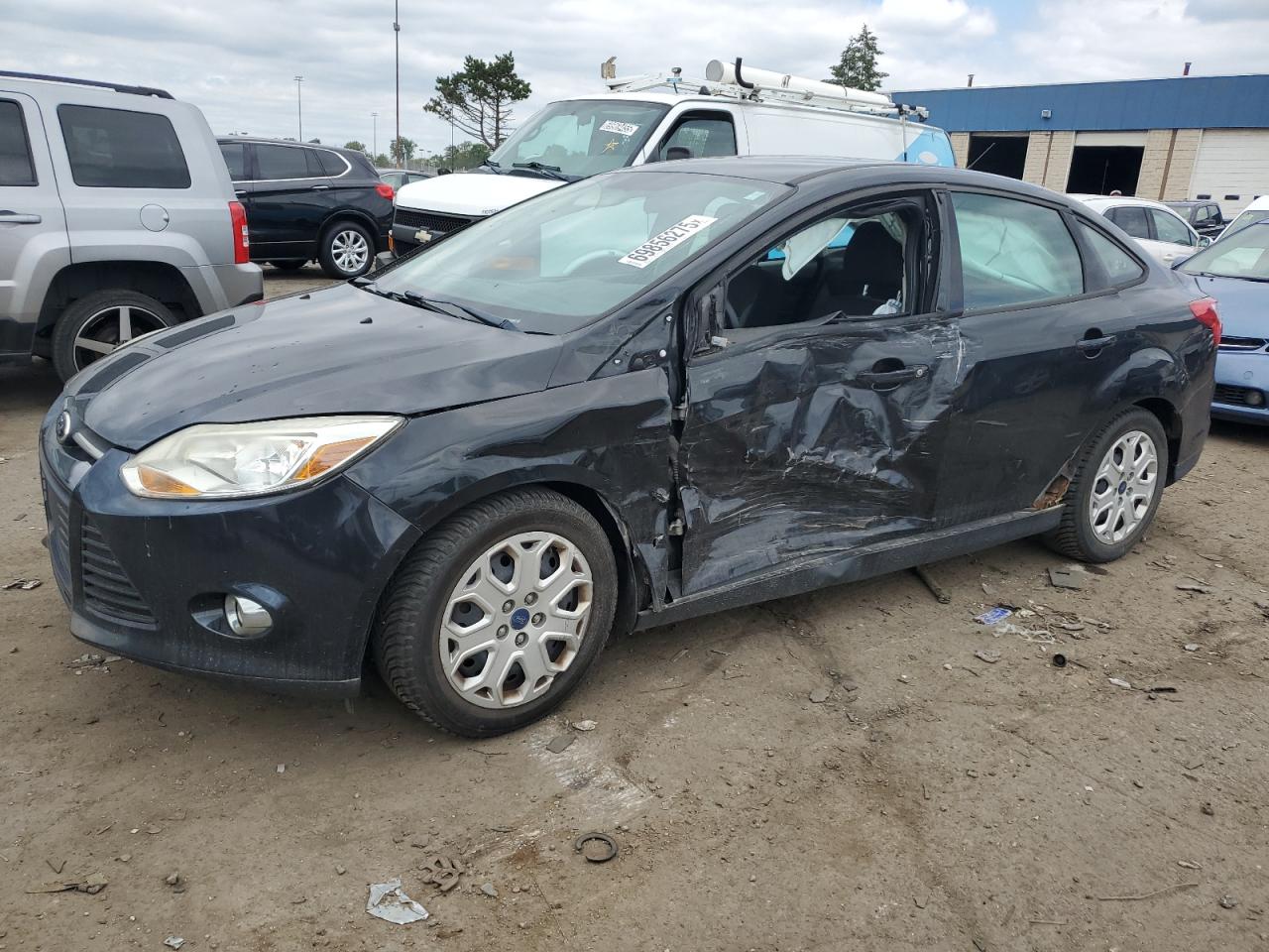 FORD FOCUS SE 2012