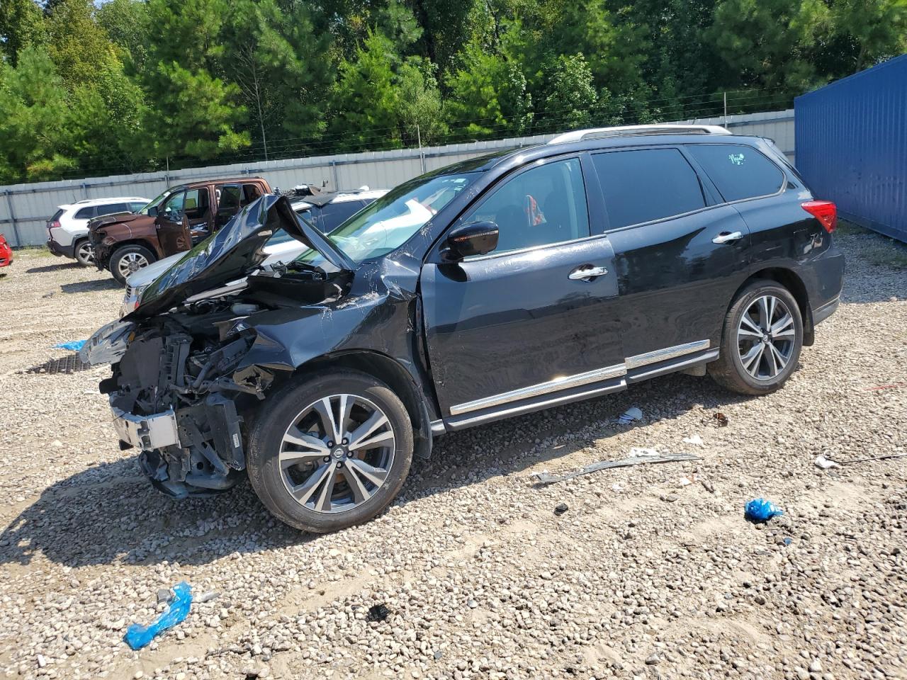 NISSAN PATHFINDER 2018