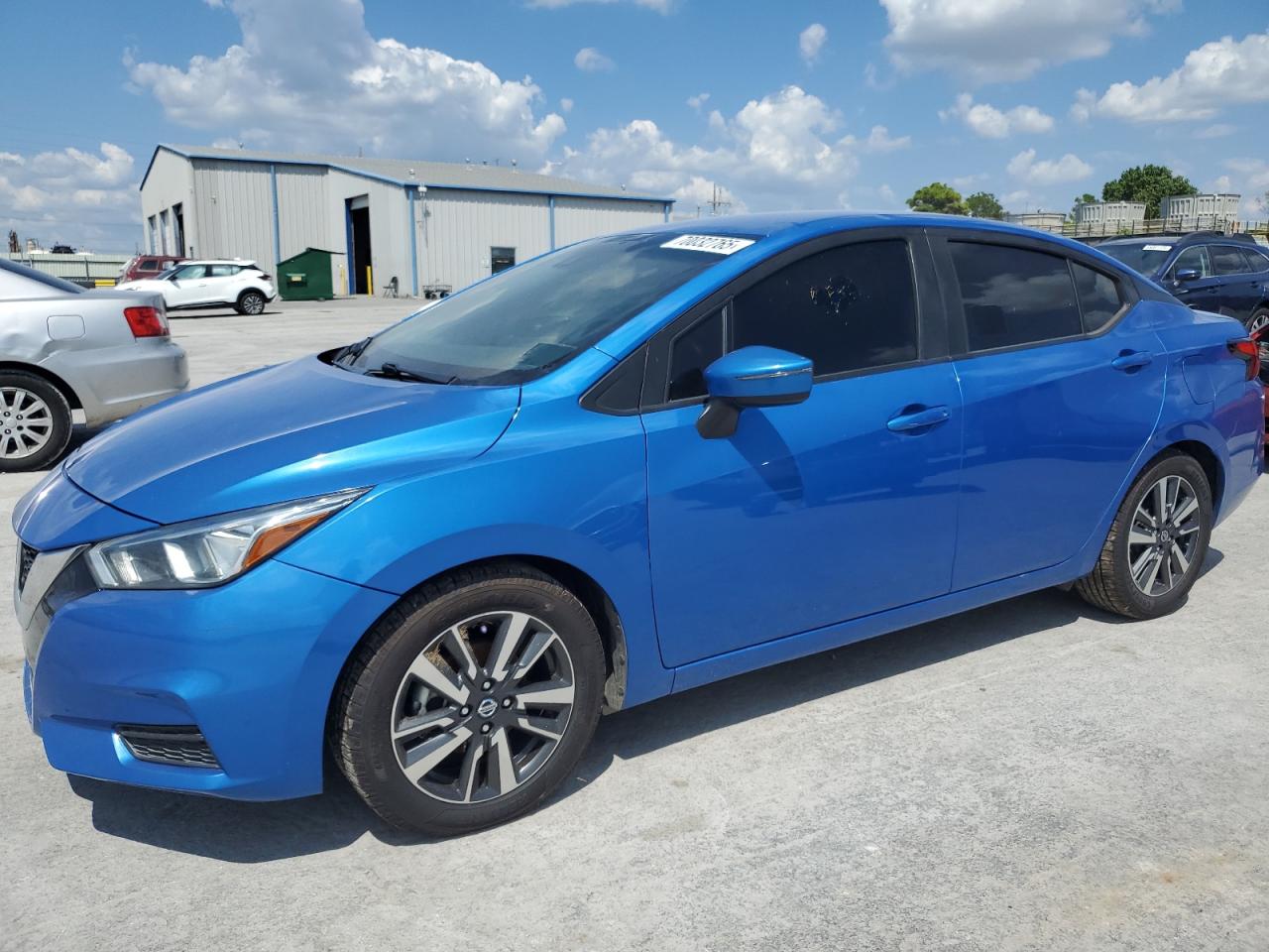 NISSAN VERSA SV 2020