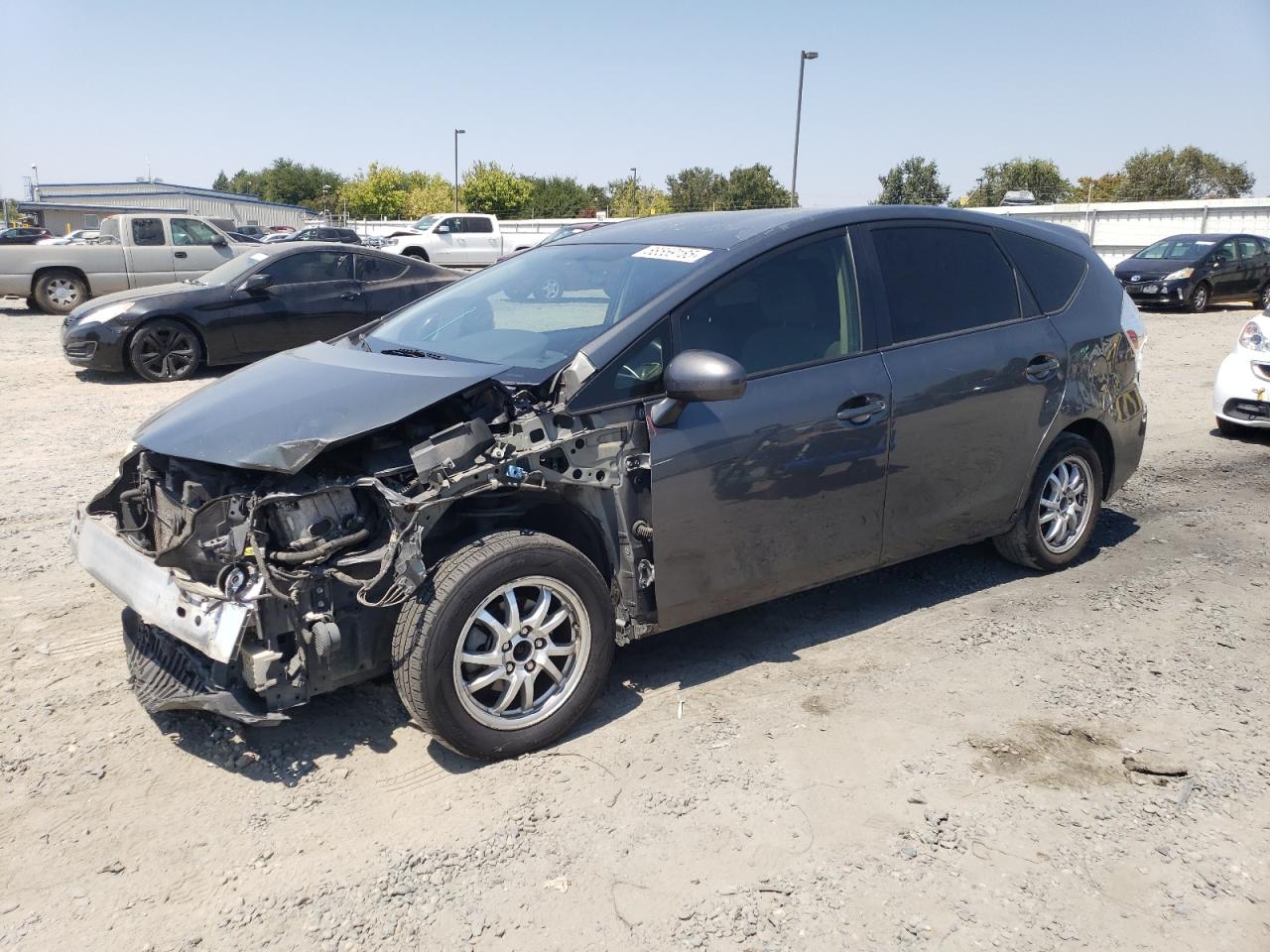 TOYOTA PRIUS V 2012