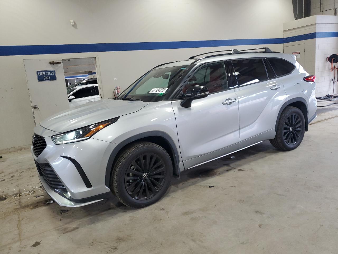 TOYOTA HIGHLANDER 2023