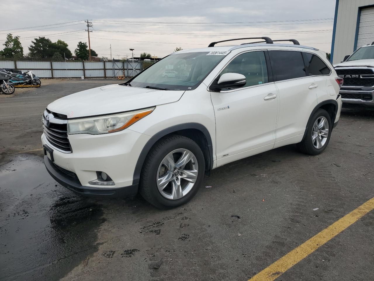 TOYOTA HIGHLANDER HYBRID LIMITED 2016