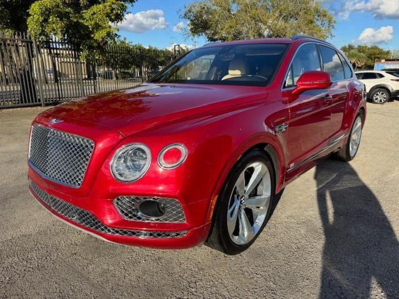 BENTLEY BENTAYGA 2017