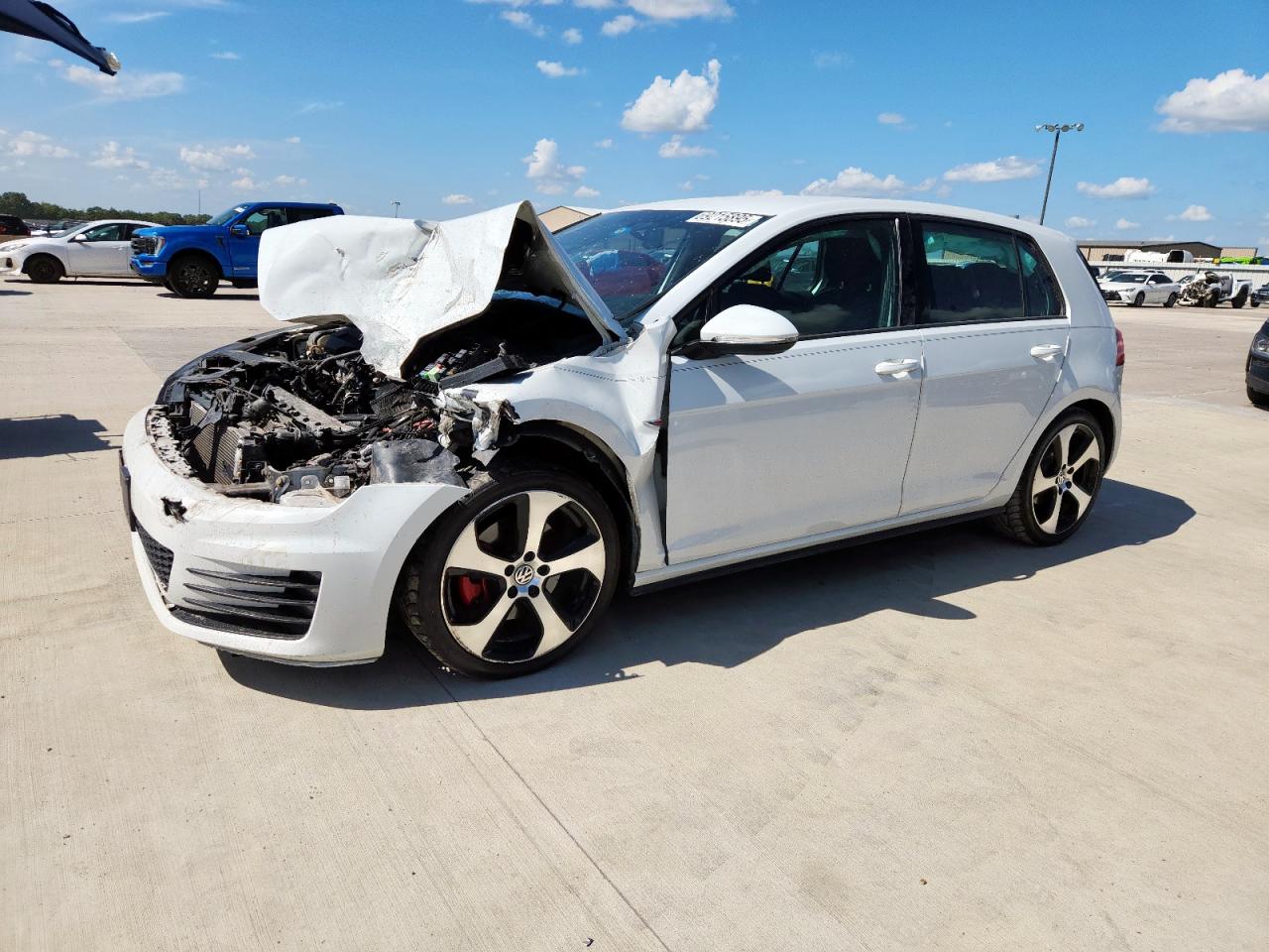 VOLKSWAGEN GTI 2015