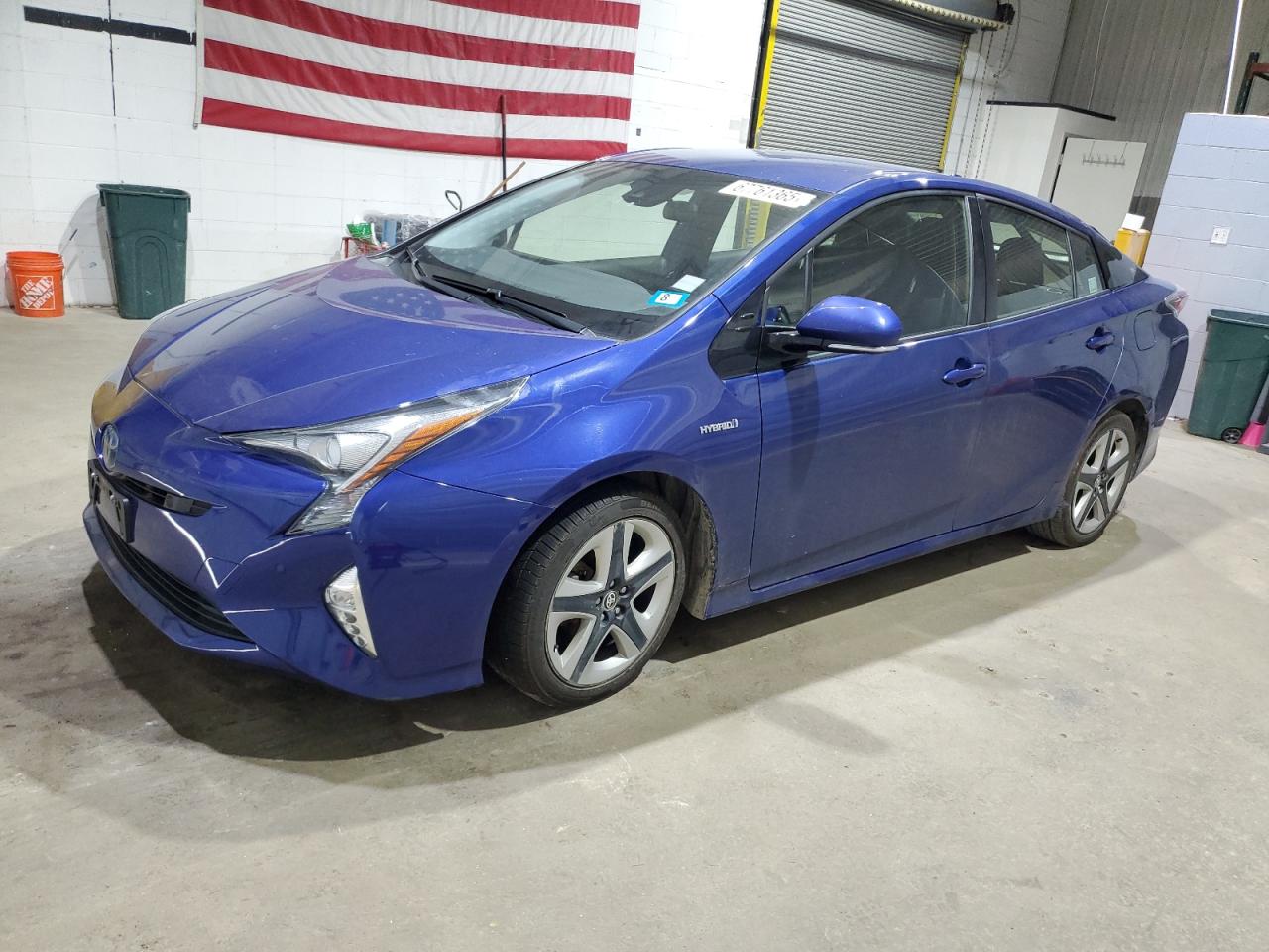 TOYOTA PRIUS 2017