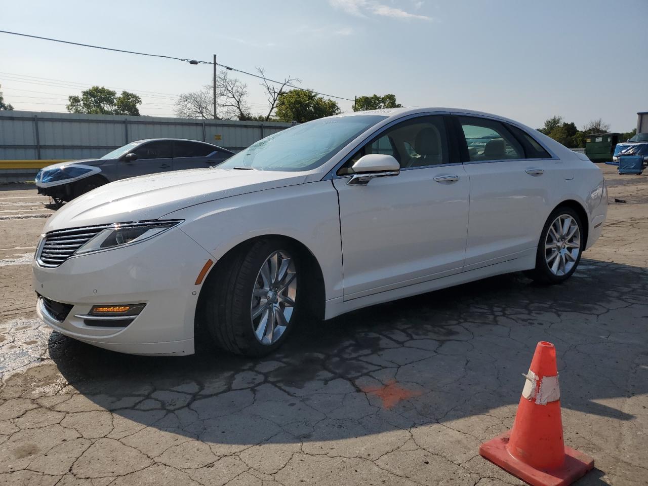 LINCOLN MKZ HYBRID 2015