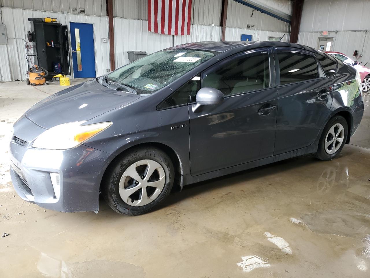 TOYOTA PRIUS 2012