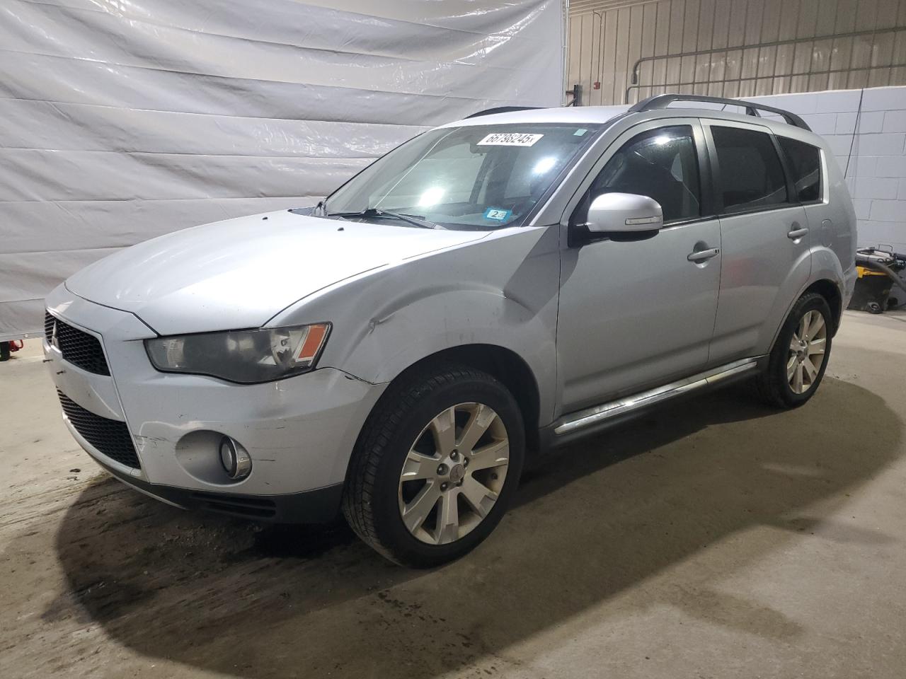 MITSUBISHI OUTLANDER 2011