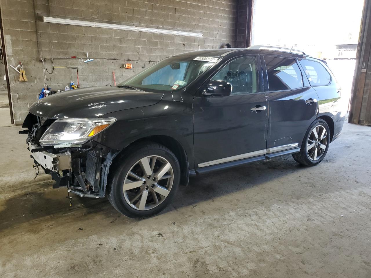 NISSAN PATHFINDER 2016