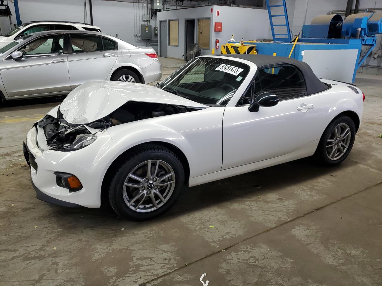 MAZDA MX-5 MIATA SPORT 2013