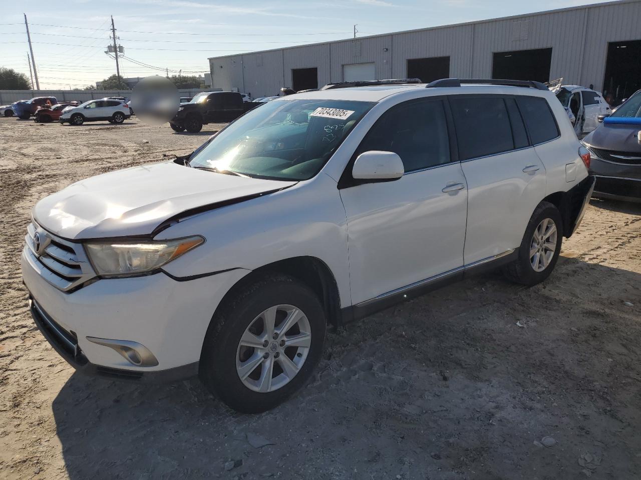 TOYOTA HIGHLANDER 2011