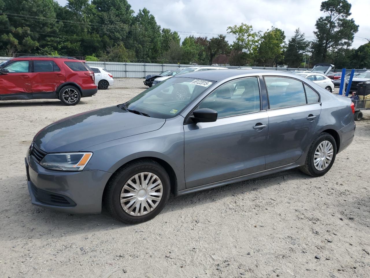 VOLKSWAGEN JETTA BASE 2011
