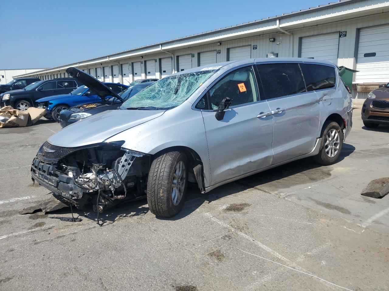CHRYSLER VOYAGER LX 2022