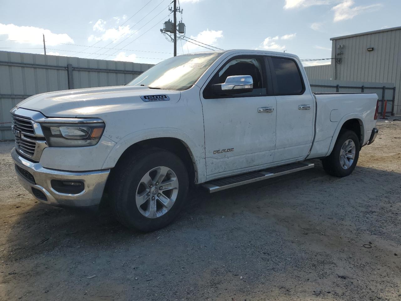RAM 1500 LARAM 2020