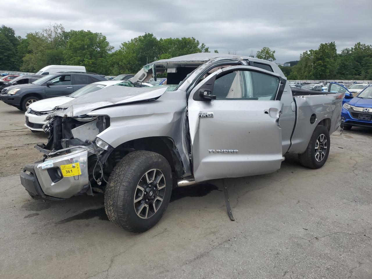 TOYOTA TUNDRA DOUBLE CAB SR 2015