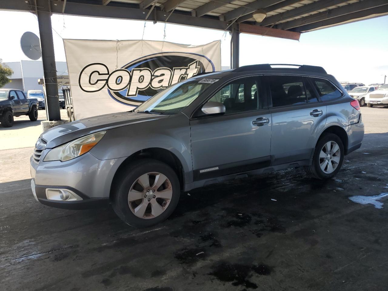 SUBARU OUTBACK 2. 2010