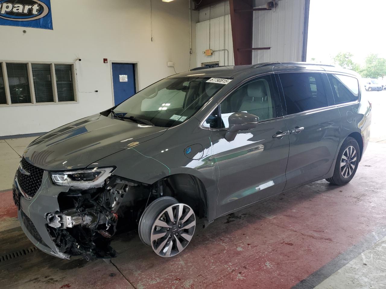 CHRYSLER PACIFICA HYBRID TOURING L 2021