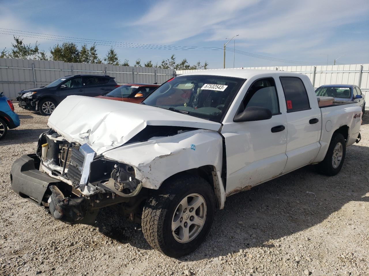 DODGE DAKOTA QUA 2005