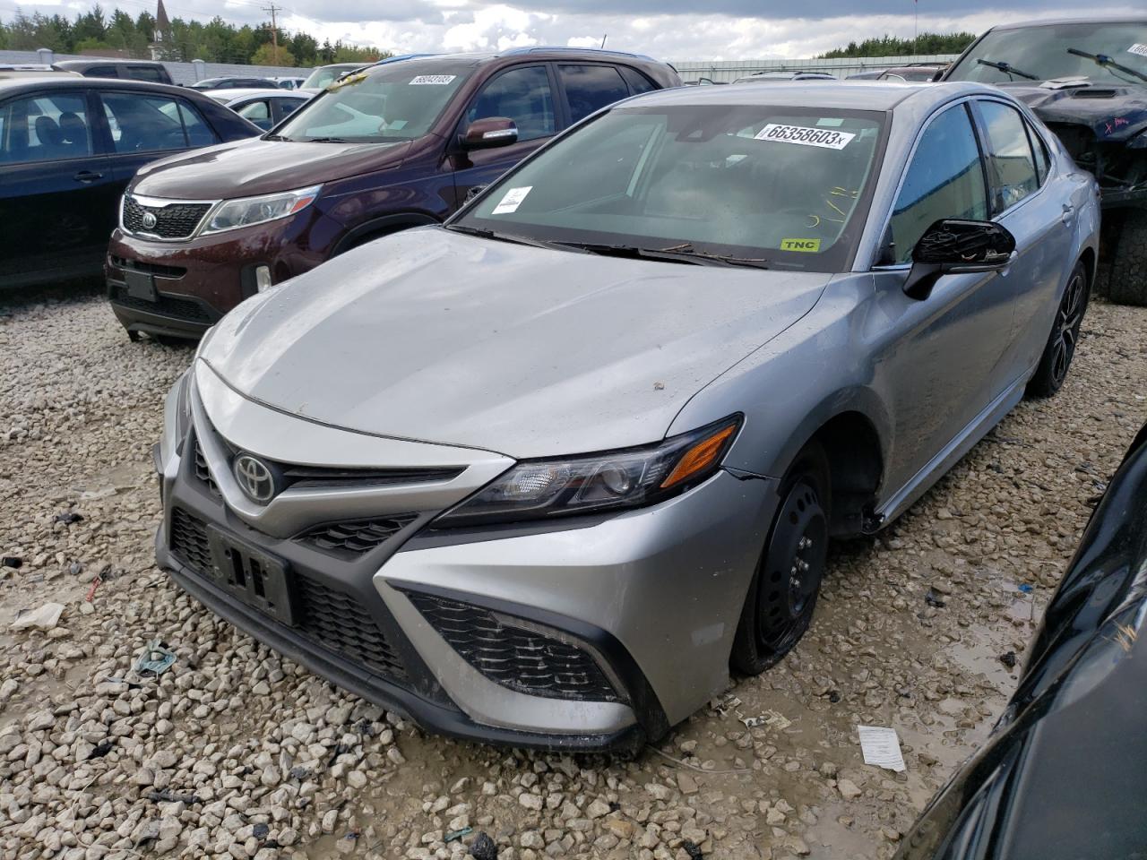 TOYOTA CAMRY SE 2022