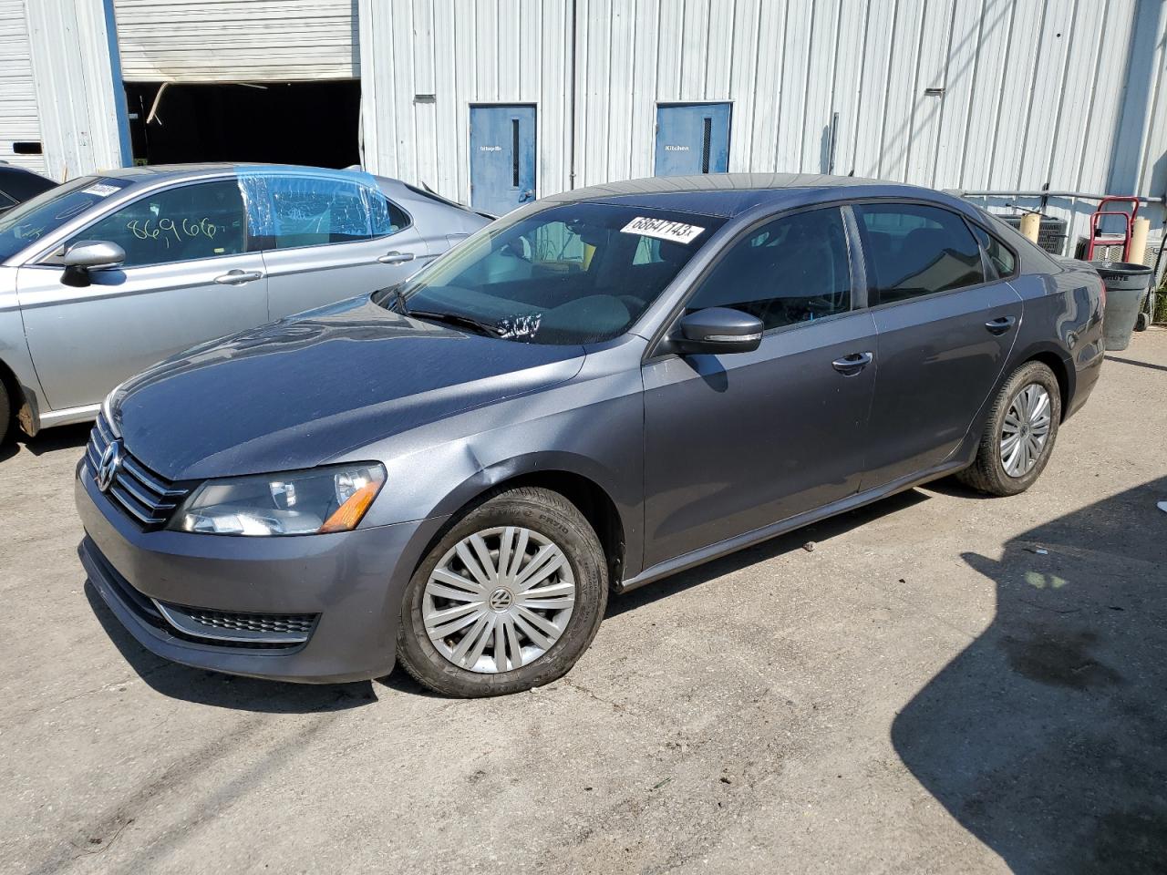 VOLKSWAGEN Passat S 2014