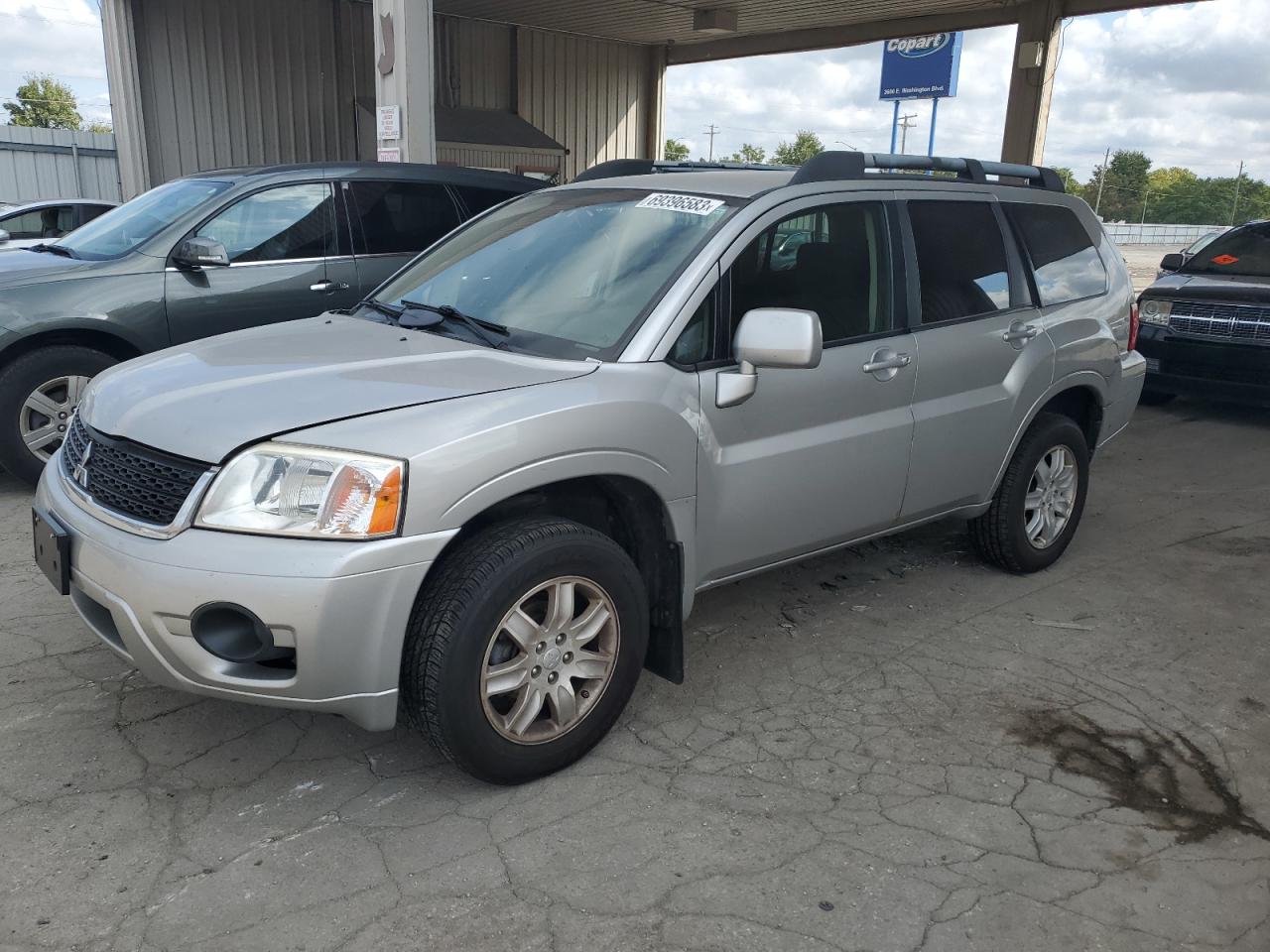 MITSUBISHI ENDEAVOR L 2010
