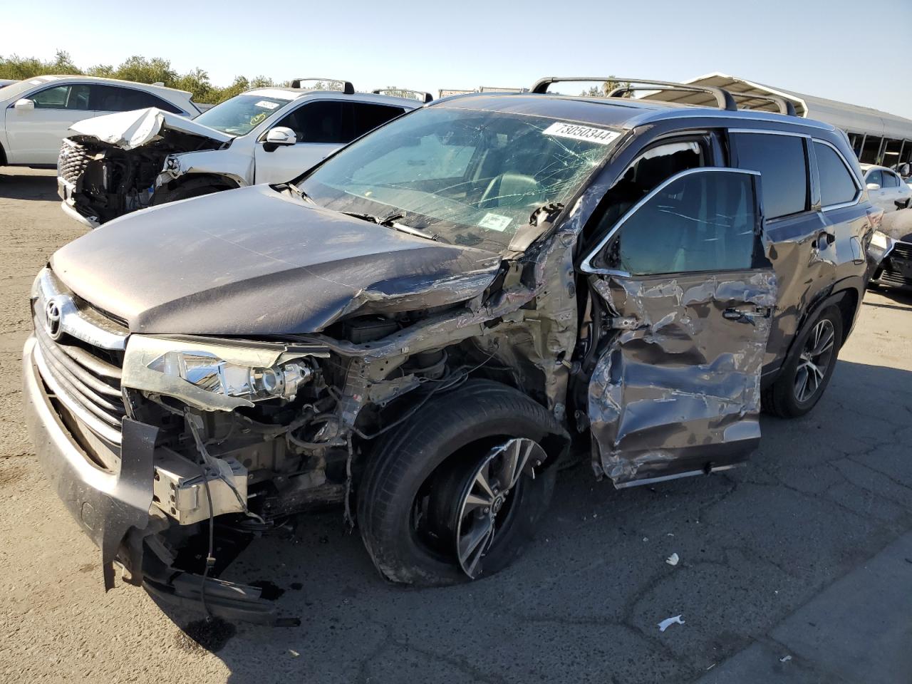 TOYOTA HIGHLANDER 2016