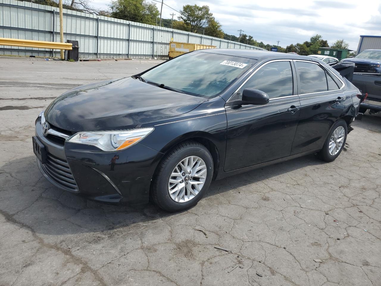 TOYOTA CAMRY LE 2017